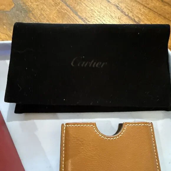 Cartier’ Les Must Caramel Goatskin Leather Phone Case With Dust Bag, Box, Cards - Picture 3 of 15